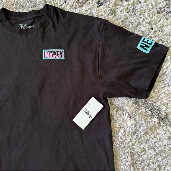 NWT Disney Mickey Mouse Black Short Sleeve Shirt Size XL - Picture 2 of 8